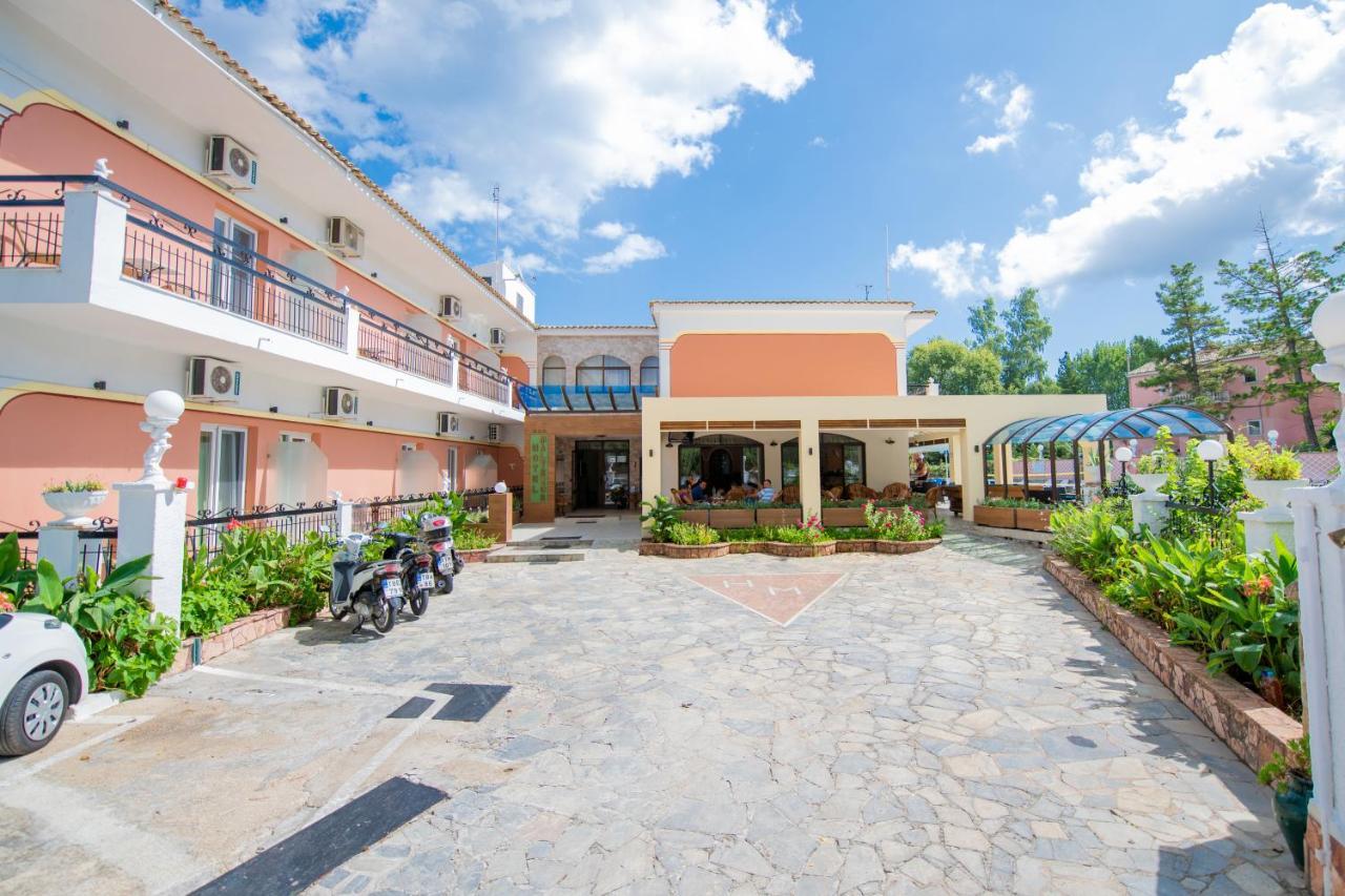 Maltezos Hotel Gouviá Extérieur photo